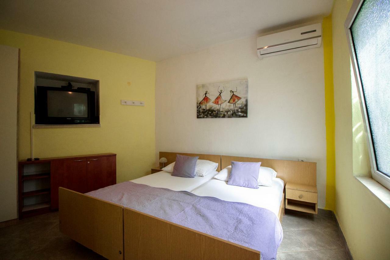 Mrkonjic Branko & Marija Apartmani Omiš Exteriér fotografie