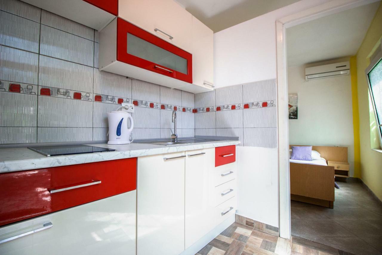 Mrkonjic Branko & Marija Apartmani Omiš Exteriér fotografie
