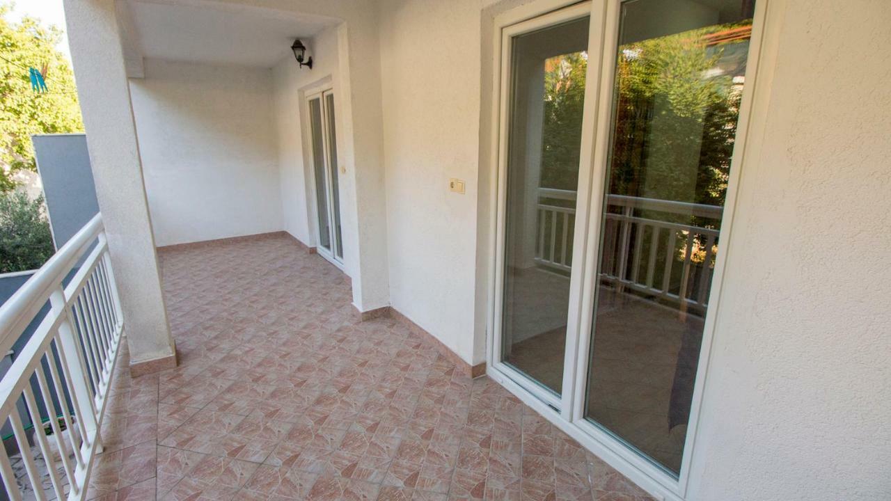 Mrkonjic Branko & Marija Apartmani Omiš Exteriér fotografie