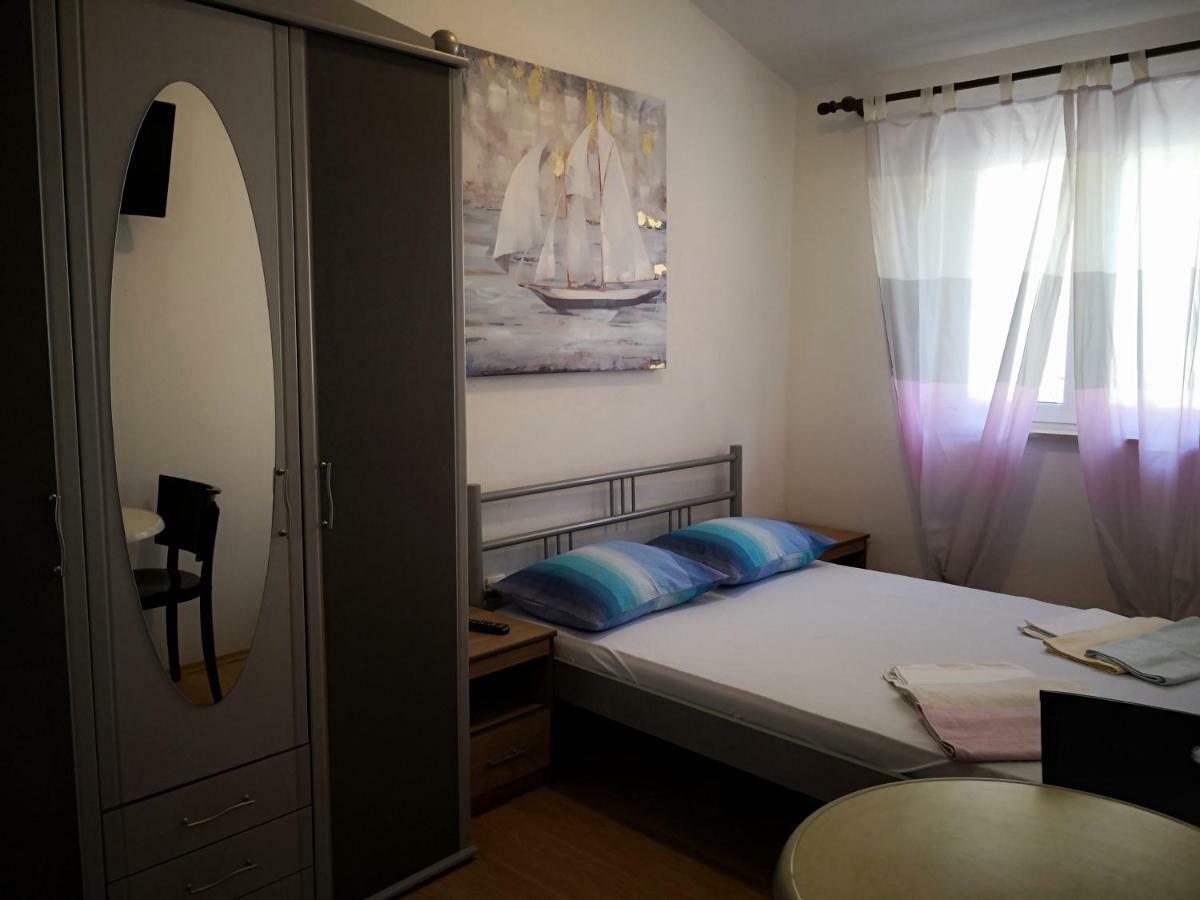 Mrkonjic Branko & Marija Apartmani Omiš Exteriér fotografie