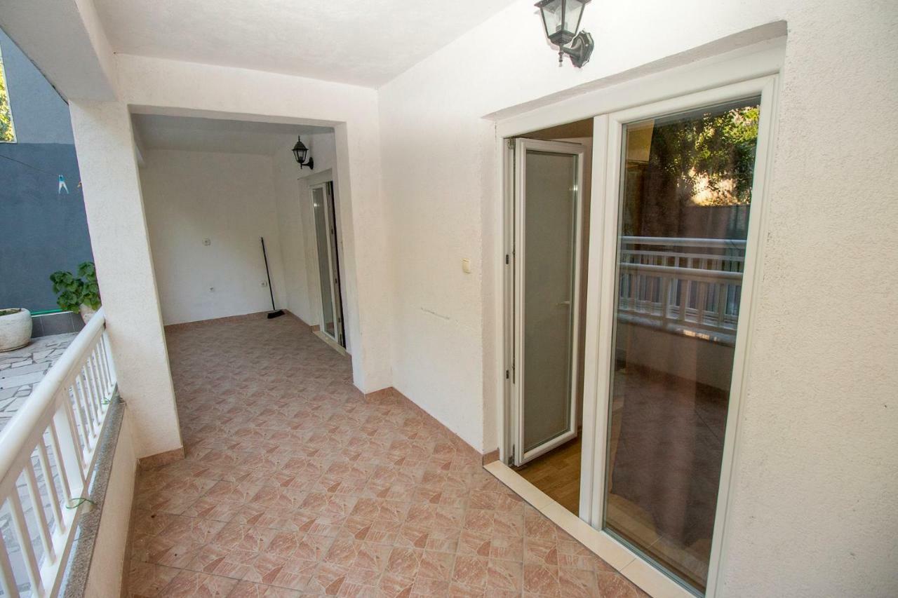 Mrkonjic Branko & Marija Apartmani Omiš Exteriér fotografie