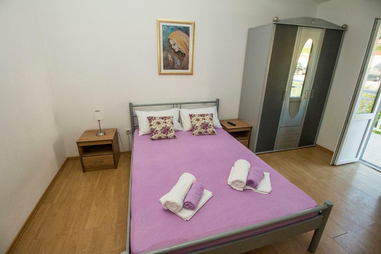 Mrkonjic Branko & Marija Apartmani Omiš Exteriér fotografie