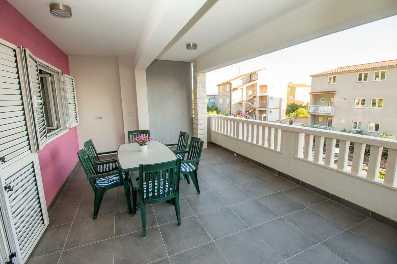 Mrkonjic Branko & Marija Apartmani Omiš Exteriér fotografie